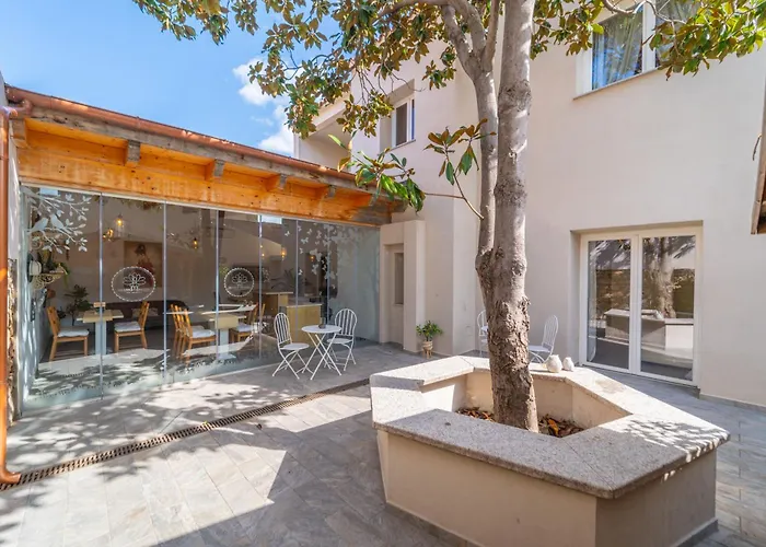 Les Suites Magnolia Olbia